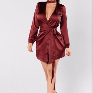 Get To Know Ya Dress - Burgundy